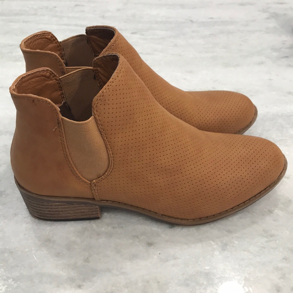 Girls Tan Ankle Boots
